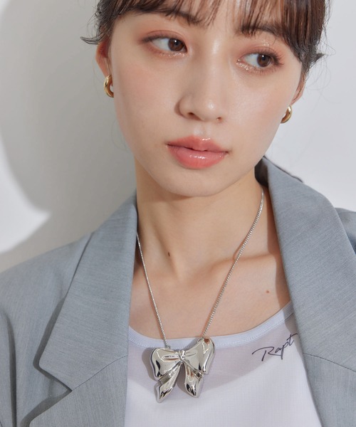 VIS（ビス）の「ビッグリボンネックレス（ネックレス・レディース・ゴールド/シルバー・FREE）」の7枚目の写真