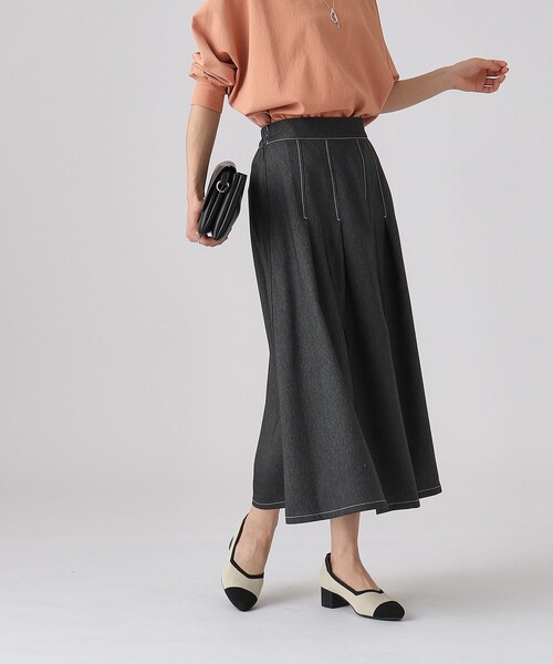 DRESKIP(ドレスキップ)の「◆上品シルエット デニム調 サイドボタン タックスカート(スカート・レディース・ブルー系その他/ベージュ/ブラック・04/03/02)」の4枚目の写真