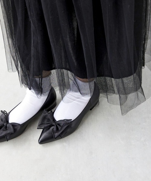 menue（メヌエ）の「チュールリボン ポインテッドトゥ パンプス（パンプス・レディース・ブラック/シルバー・24.0cm/23.5cm/23.0cm/22.5cm/22.0cm/21.5cm/26.0cm/25.5cm/25.0cm/24.5cm）」の5枚目の写真