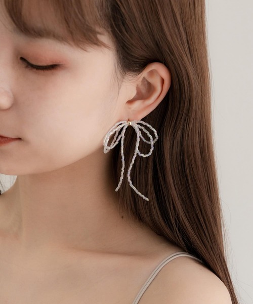 SMELLY（スメリー）の「ビーズボリュームリボンピアス（ピアス（両耳用）・レディース・クリア・-）」の3枚目の写真