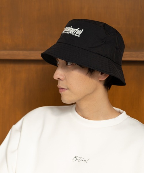 LAKOLE（ラコレ）の「ナイロンスポーティーロゴハット / 105164（ハット・メンズ・ライトブルー/ブラック/グリーン・9）」の2枚目の写真