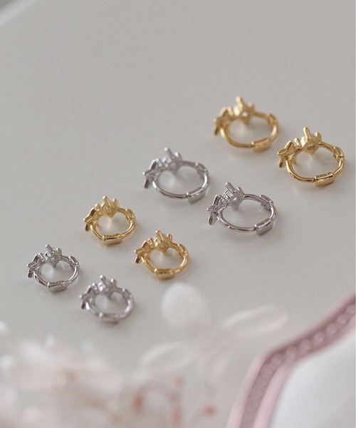 LA VORAGINE(ラ ヴォラジネ)の「アレルギー対応ミニピアス(ピアス(両耳用)・レディース・シルバー/ゴールド・M/L)」の6枚目の写真