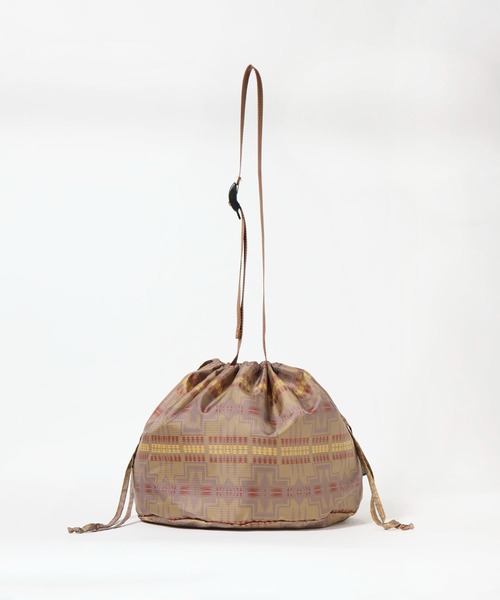 PENDLETON(ペンドルトン)の「PENDLETON ペンドルトン HARDING CAMPERS CIRCLE UTILITY BAG Design produced by YURIE ハーディング キャンパーズ サークル ユーティリティ バッグ(ショルダーバッグ・レディース・ブラウン/ラベンダー/カーキ・FREE)」の12枚目の写真
