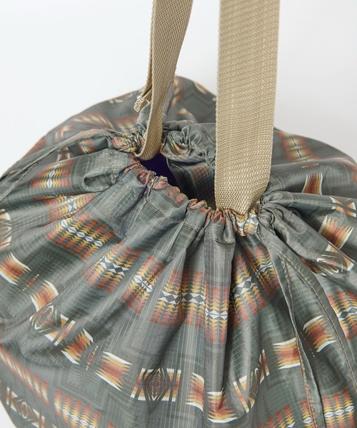 PENDLETON(ペンドルトン)の「PENDLETON ペンドルトン HARDING CAMPERS CIRCLE UTILITY BAG Design produced by YURIE ハーディング キャンパーズ サークル ユーティリティ バッグ(ショルダーバッグ・レディース・ブラウン/ラベンダー/カーキ・FREE)」の21枚目の写真