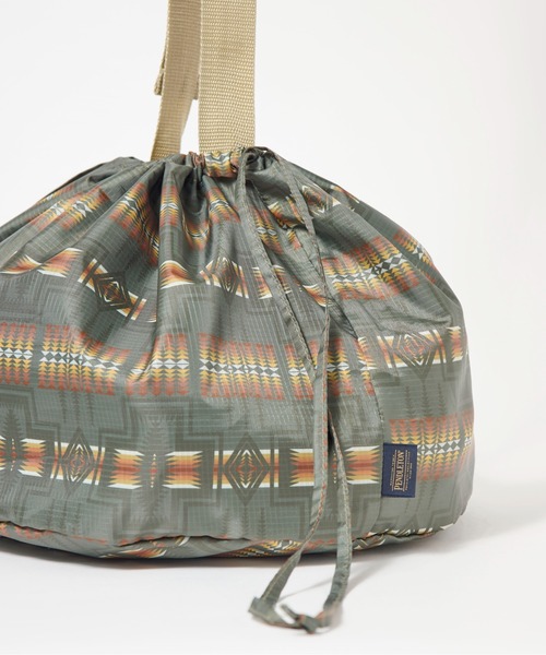 PENDLETON(ペンドルトン)の「PENDLETON ペンドルトン HARDING CAMPERS CIRCLE UTILITY BAG Design produced by YURIE ハーディング キャンパーズ サークル ユーティリティ バッグ(ショルダーバッグ・レディース・ブラウン/ラベンダー/カーキ・FREE)」の20枚目の写真