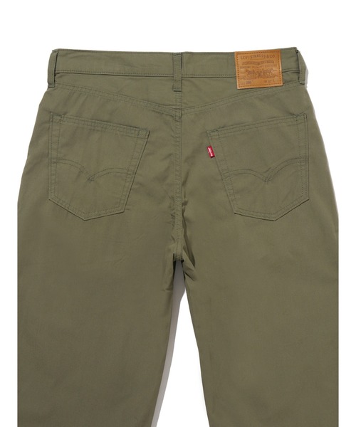 Levi's(リーバイス)の「Levi's/リーバイス 568(TM) STAY LOOSE PLEATED CROP グリーン SMOKEY OLIVE(チノパンツ・メンズ・マルチ・28inch/29inch/30inch/31inch/32inch/33inch/34inch/36inch)」の12枚目の写真
