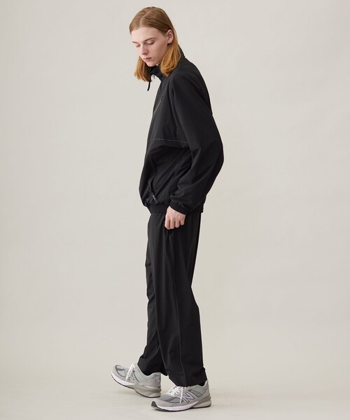UNFILO（アンフィーロ）の「ライト ハイストレッチムーブ イージーギャザーパンツ（その他パンツ・メンズ・ブラック系/スモーキーグリーン系・SMALL/MEDIUM/LARGE/X-LARGE）」の5枚目の写真
