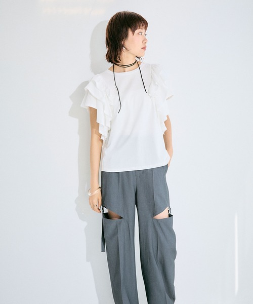 ELLEgirl（エルガール）の「ボリュームラッフルスリーブTシャツ【ELLEgirl/エル ガール】（Tシャツ/カットソー・レディース・ピンク/ブラック/ホワイト・FREE）」の5枚目の写真