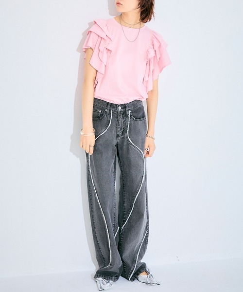 ELLEgirl（エルガール）の「ボリュームラッフルスリーブTシャツ【ELLEgirl/エル ガール】（Tシャツ/カットソー・レディース・ピンク/ブラック/ホワイト・FREE）」の22枚目の写真