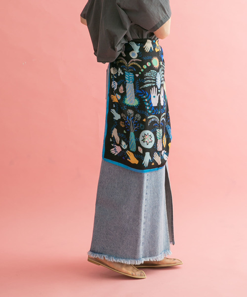 KBF（ケイビーエフ）の「フリンジデニムスカート（スカート・レディース・ライトブルー/ブラック・ONE）」の15枚目の写真