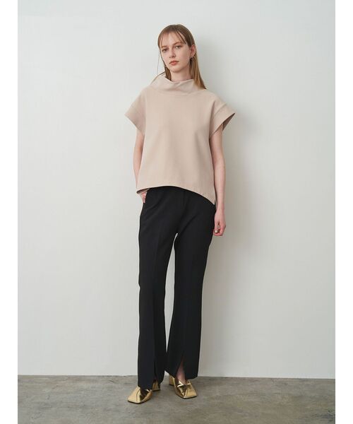 ELENDEEK(エレンディーク)の「オフネックカットソー(Tシャツ/カットソー・レディース・オフホワイト/ブラック/ベージュ・FREE)」の17枚目の写真