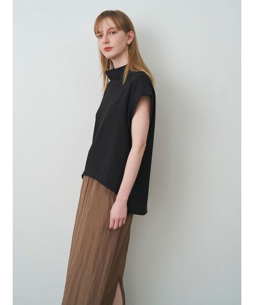 ELENDEEK(エレンディーク)の「オフネックカットソー(Tシャツ/カットソー・レディース・オフホワイト/ブラック/ベージュ・FREE)」の21枚目の写真