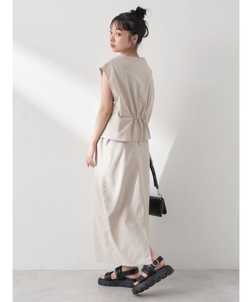 earth music&ecology(アースミュージックアンドエコロジー)の「SET2点ヘリンボーンベスト+キャミドレ(ワンピース・レディース・ブラック/ベージュ/ブラウン・FREE)」の8枚目の写真