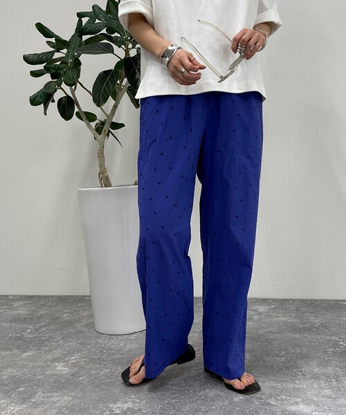 fredy emue（フレディエミュ）の「ドット刺繍イージーパンツ（その他パンツ・レディース・ブラック系その他/ブルー系その他・38）」の11枚目の写真