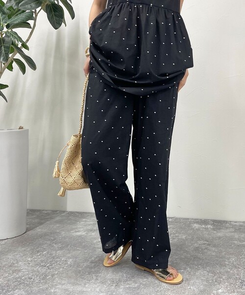 fredy emue（フレディエミュ）の「ドット刺繍イージーパンツ（その他パンツ・レディース・ブラック系その他/ブルー系その他・38）」の19枚目の写真