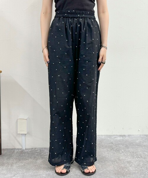 fredy emue（フレディエミュ）の「ドット刺繍イージーパンツ（その他パンツ・レディース・ブラック系その他/ブルー系その他・38）」の22枚目の写真