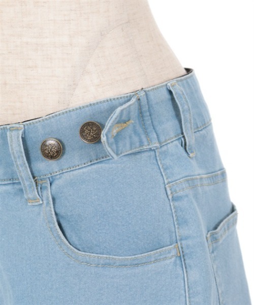 axes femme（アクシーズファム）の「調整ボタン付デニムパンツ（デニム 