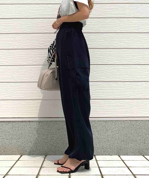Q（キュー）の「カーゴワイドパンツ（カーゴパンツ・レディース・カーキ/ネイビー・MEDIUM）」の4枚目の写真