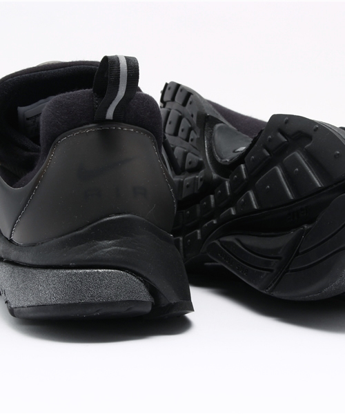 NIKE SPORTSWEAR(ナイキスポーツウェアー)の「ユニセックス ナイキ エアプレスト テックパック NIKE AIR PRESTO TP QS 812307-001(スニーカー・メンズ・ブラック・XXX-SMALL/X-SMALL/SMALL)」の8枚目の写真
