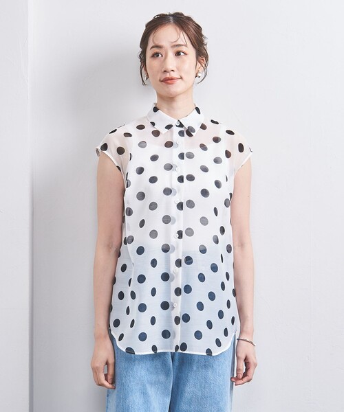 UNITED ARROWS(ユナイテッドアローズ)の「オーガンジー プリント ノースリーブ シャツ(シャツ/ブラウス・レディース・ホワイト/ネイビー/ブラック・FREE)」の14枚目の写真