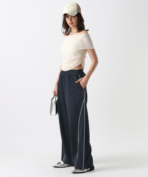 FOREVER 21（フォーエバー トゥエンティーワン）の「【2024FW】ラインワイドジャージパンツ（その他パンツ・レディース・ブラック/グレー/ネイビー/レッド・SMALL/MEDIUM）」の20枚目の写真