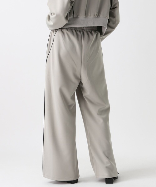 FOREVER 21（フォーエバー トゥエンティーワン）の「【2024FW】ラインワイドジャージパンツ（その他パンツ・レディース・ブラック/グレー/ネイビー/レッド・SMALL/MEDIUM）」の17枚目の写真