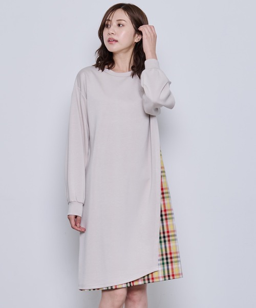 Arnold Palmer(アーノルドパーマー)の「パーマーチェック ドッキング スリット ワンピース(ワンピース・レディース・ベージュ/ネイビー/アイボリー・S/M/L)」の2枚目の写真