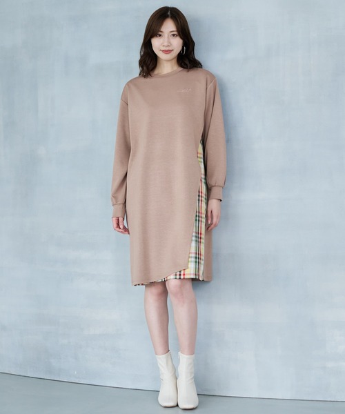 Arnold Palmer(アーノルドパーマー)の「パーマーチェック ドッキング スリット ワンピース(ワンピース・レディース・ベージュ/ネイビー/アイボリー・S/M/L)」の10枚目の写真