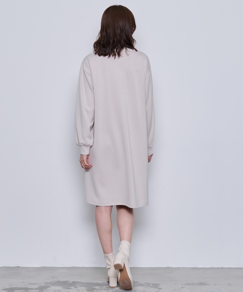 Arnold Palmer(アーノルドパーマー)の「パーマーチェック ドッキング スリット ワンピース(ワンピース・レディース・ベージュ/ネイビー/アイボリー・S/M/L)」の14枚目の写真