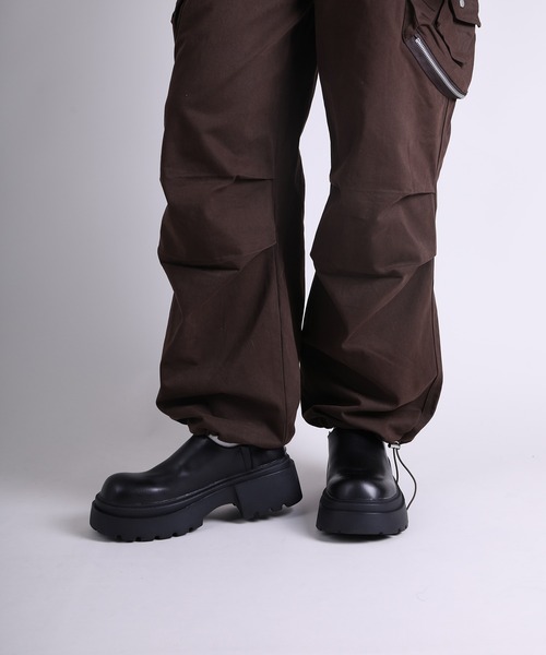 GENXDER(ノンジェンダー)の「【GENXDER】ポケットカーゴパンツ(カーゴパンツ・メンズ・ブラック/チョコ・MEDIUM/LARGE/X-LARGE/XX-LARGE)」の4枚目の写真