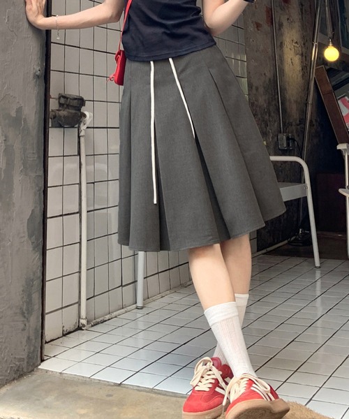 HALEY PESCA(ヘーリーペスカ)の「HALEY PESCA/ダブルウエスト プリーツミディアムスカート(スカート・レディース・グレー/ブラック・LARGE/MEDIUM/SMALL)」の8枚目の写真