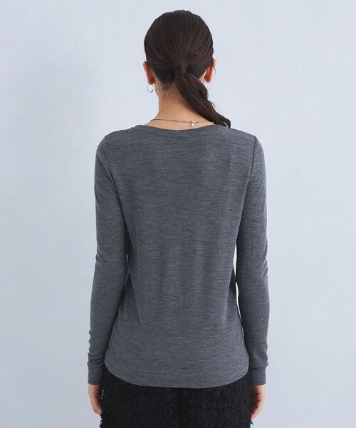 お値下げ！新品.未使用品【SUKALA】Lサイズ.オープンネックTee SUKALA オープンネックTee L SUKALA】カップ付きオープンネック