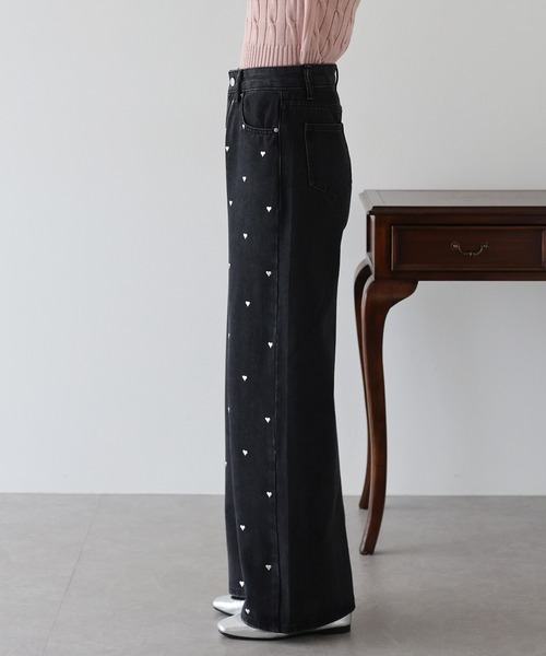 BLUEEAST（ブルーイースト）の「ハートスタッズデニムパンツ（デニムパンツ・レディース・ブルー/ブラック・MEDIUM/LARGE/SMALL）」の8枚目の写真