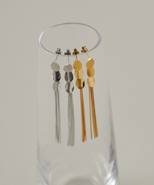 ciite' surgical stainless(シーテサージカルステンレス)の「【 金属アレルギー対応 】 モチーフロングピアス サージカルステンレス (両耳用)(ピアス(両耳用)・レディース・シルバー/ゴールド・FREE)」の3枚目の写真