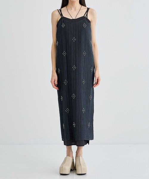 STUDIOUS(ステュディオス)の「【IHNN/イン】STUDS LAYERD DRESS(ドレス・レディース・ブラック・36/38)」の4枚目の写真