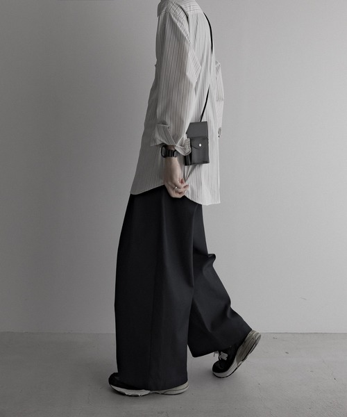 remer(リメール)の「loose basic regular shirt / ルーズベーシックレギュラーシャツ(シャツ/ブラウス・メンズ・ライトグレー/ホワイト/ネイビー/ダークグリーン/サックスブルー・SMALL/X-SMALL/LARGE/MEDIUM)」の18枚目の写真