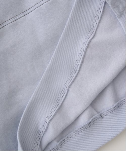 b・ROOM（ビールーム）の「【毛玉バイバイ裏起毛裏毛】ビッグシルエット配色ステッチスウェット（スウェット・キッズ・ブルーグレー/モスグリーン/レッド/ブラウン/シルバーグレー/オートミール・100cm/110cm/120cm/130cm/140cm/150cm）」の11枚目の写真