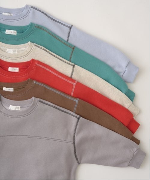 b・ROOM（ビールーム）の「【毛玉バイバイ裏起毛裏毛】ビッグシルエット配色ステッチスウェット（スウェット・キッズ・ブルーグレー/モスグリーン/レッド/ブラウン/シルバーグレー/オートミール・100cm/110cm/120cm/130cm/140cm/150cm）」の12枚目の写真