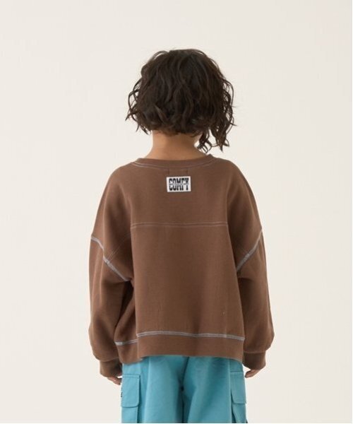 b・ROOM（ビールーム）の「【毛玉バイバイ裏起毛裏毛】ビッグシルエット配色ステッチスウェット（スウェット・キッズ・ブルーグレー/モスグリーン/レッド/ブラウン/シルバーグレー/オートミール・100cm/110cm/120cm/130cm/140cm/150cm）」の17枚目の写真