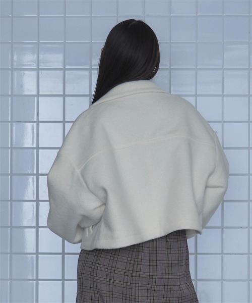 miette（ミエット）の「ボリュームスリーブショートブルゾン（ブルゾン・レディース・アイボリー/チャコール・FREE）」の6枚目の写真