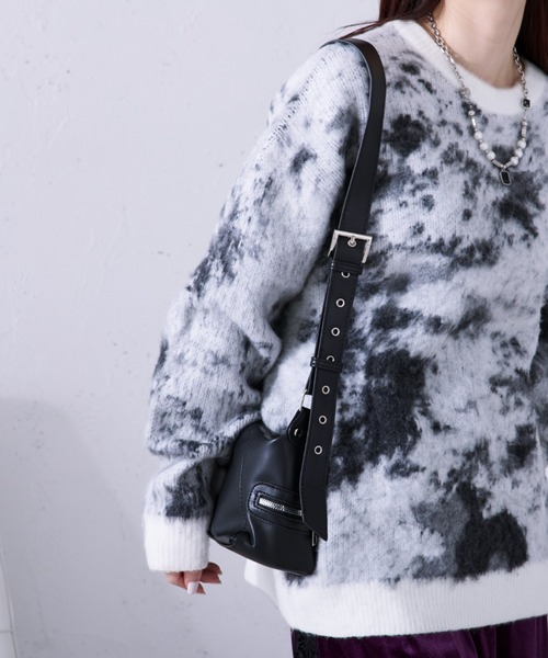 Ellno Loset（エルノロゼット）の「ブラックミニショルダーBAG（ショルダーバッグ・メンズ・ブラック・FREE）」の13枚目の写真