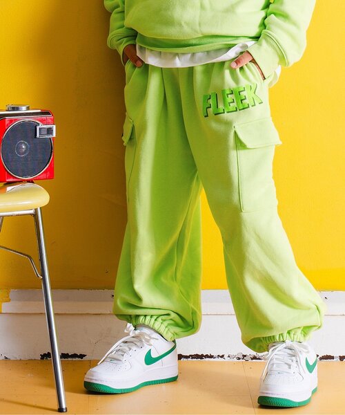 BREEZE(ブリーズ)の「【BREEZE NEW JACK・セットアップ可】ストリートカットソーパンツ(スウェットパンツ・キッズ・キナリ/ライム・90/100/110/120/130/140/150/160)」の1枚目の写真