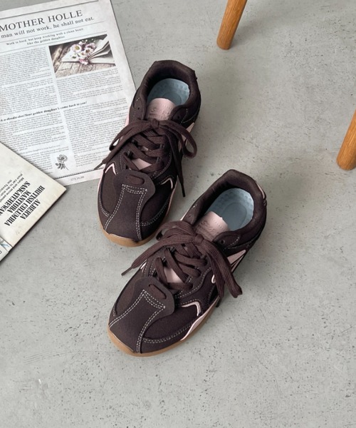 SOLLON.(ソルロン)の「バイカラーフラットソールスニーカー(スニーカー・レディース・ベージュ/ブラウン/ダークブラウン・23.5cm/24.5cm)」の18枚目の写真