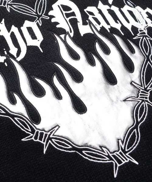 SILVER BULLET（シルバーバレット）の「『PSYCHO NATION/サイコネーション』ファイヤーハートクルーニット【Z】【Z】（ニット/セーター・レディース・ブラック×シルバー/ブラック×ピンク・L/M）」の17枚目の写真