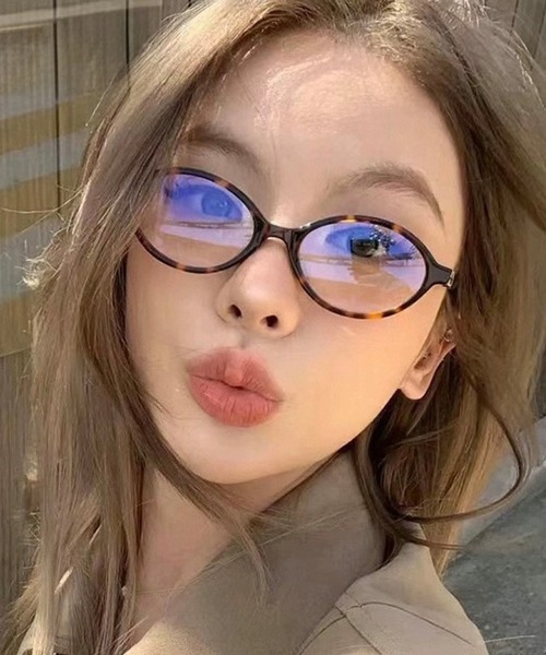 HALEY PESCA（ヘーリーペスカ）の「HALEY PESCA/オーバル　ギークスタイルメガネ（メガネ・レディース・ブラック/レオパード・FREE）」の6枚目の写真