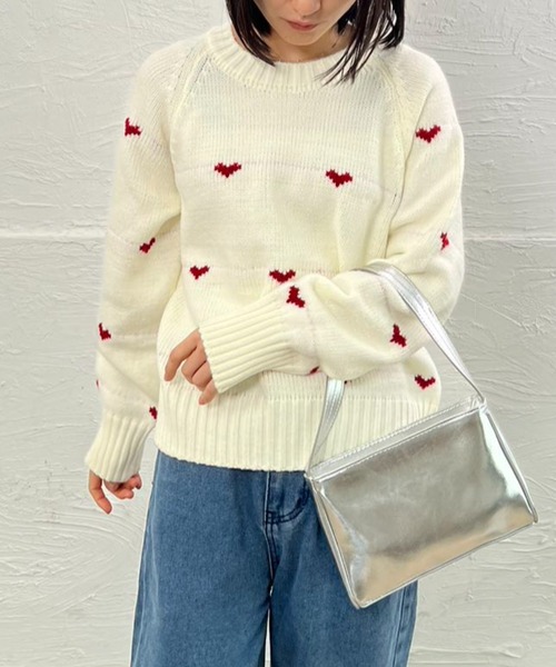 mebole(メボレ)の「ハート柄ショート丈ニット(ニット/セーター・レディース・ネイビー/イエロー/グレー/アイボリー・FREE)」の7枚目の写真