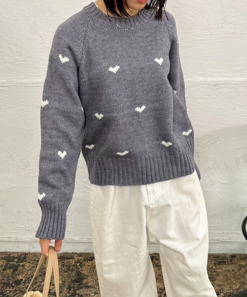 mebole(メボレ)の「ハート柄ショート丈ニット(ニット/セーター・レディース・ネイビー/イエロー/グレー/アイボリー・FREE)」の18枚目の写真