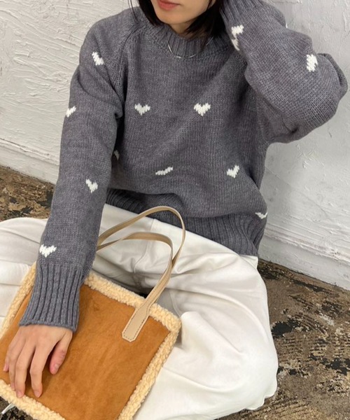 mebole(メボレ)の「ハート柄ショート丈ニット(ニット/セーター・レディース・ネイビー/イエロー/グレー/アイボリー・FREE)」の22枚目の写真