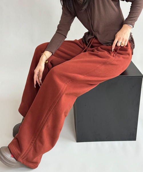 aimoha（アイモハ）の「裏起毛ワイドレッグスウェットパンツ (AW)（スウェットパンツ・レディース・ワインレッド/ダークグレー/ネイビー/ブラック/オフホワイト/パープル/オレンジ・FREE）」の7枚目の写真