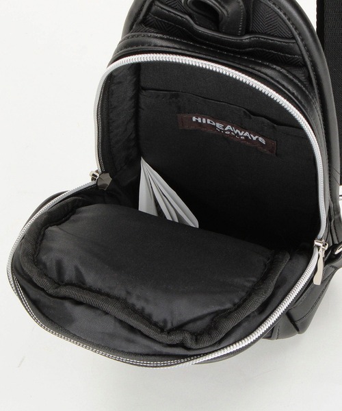 HIDEAWAYS NICOLE(ハイダウェイニコル)の「ミニボディバッグ(ボディバッグ/ウエストポーチ・メンズ・ネイビー/ブラック系1/ブラック系2/グレー/ブラック・FREE)」の16枚目の写真